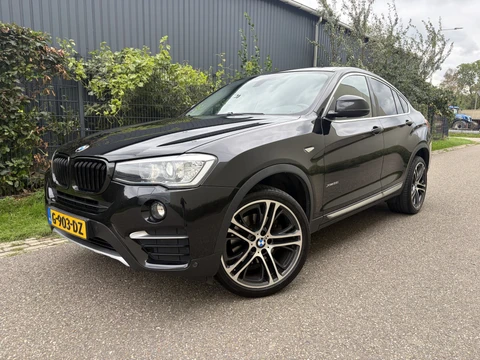 BMW X4 xDrive28i High Executive xLine Edition / AUTOMAAT / NAVI / LEER / CRUISE / TREKHAAK / 121dkm!