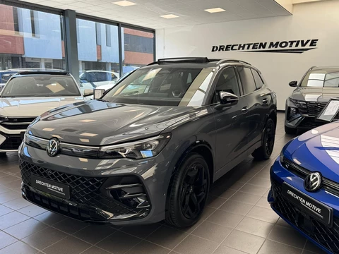 Volkswagen Tiguan 1.5 eTSI R-Line / Pano / 360 Camera / Massage /