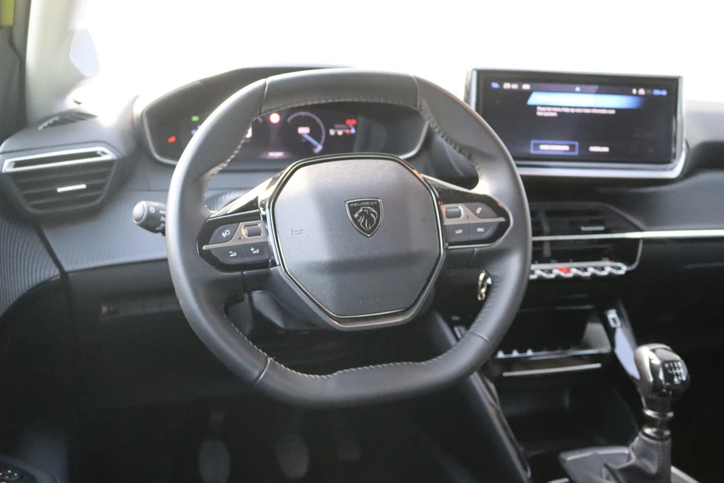 Peugeot 208 – foto 15