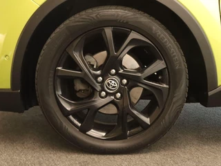 Toyota C-HR – thumbnail 13