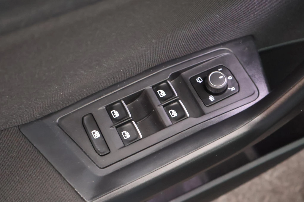 Volkswagen T-Roc – foto 15