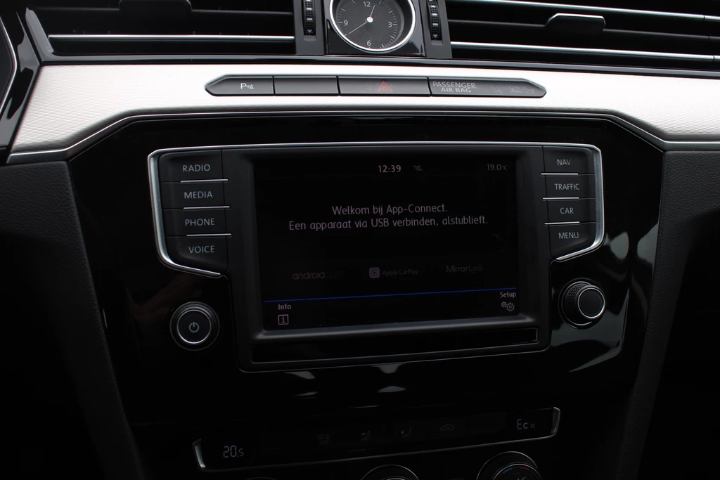 Volkswagen Passat – foto 26