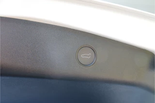 Tesla Model 3 – thumbnail 32