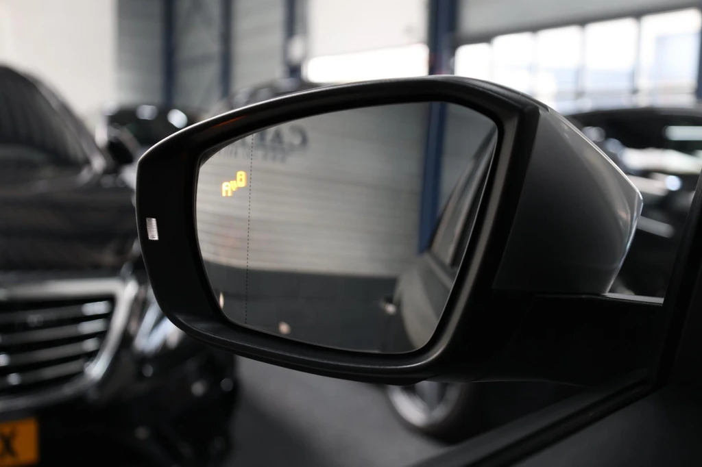 Volkswagen T-Roc – foto 25