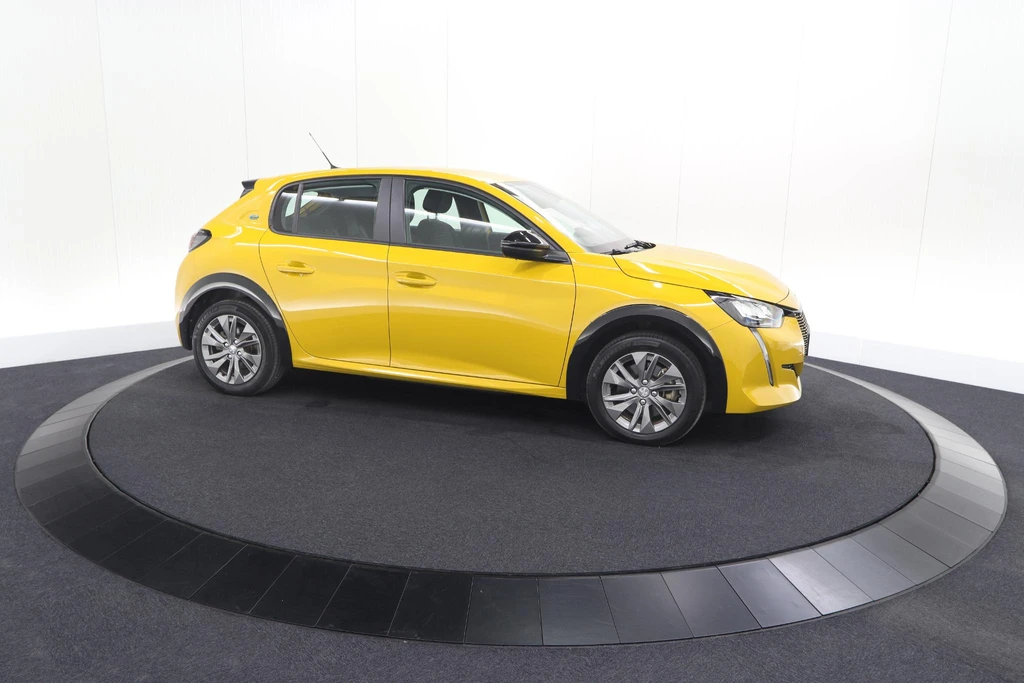 Peugeot e-208 – foto 11