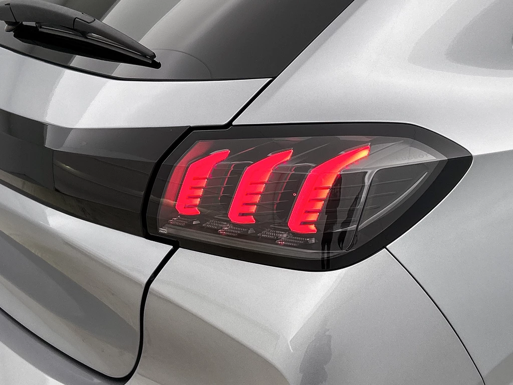 Peugeot 208 – foto 24