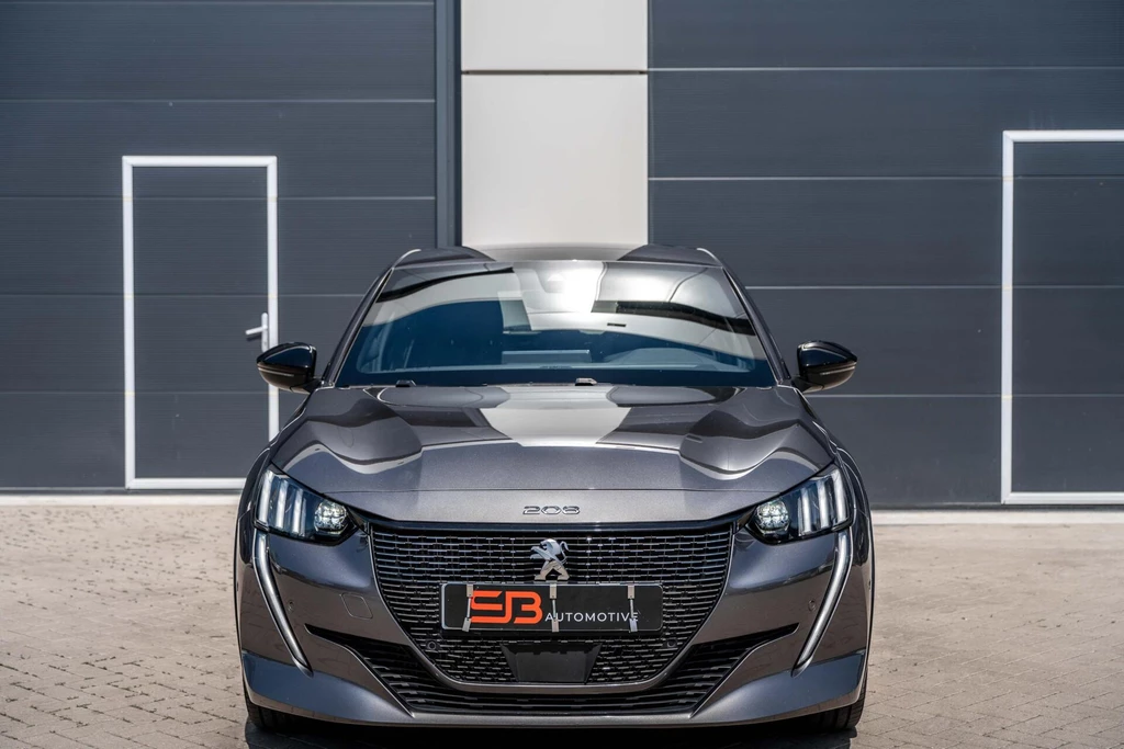 Peugeot 208 – foto 8