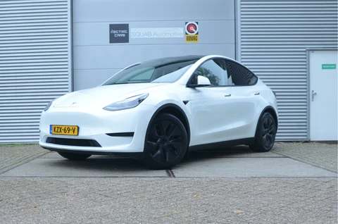 Tesla Model Y RWD 58 kWh Enhanced AutoPilot4.0 (twv 3.800,-, FSD 49,- p/mnd), LFP Accu
