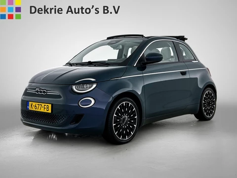 Fiat 500e Cabrio La Prima 119PK / 42 kWh / SOH 88% / Leder / Adap-Cruise / Pdc+Camera / Navigatie / Airco-ecc. / Apple Carplay Android / Apk 11-2026