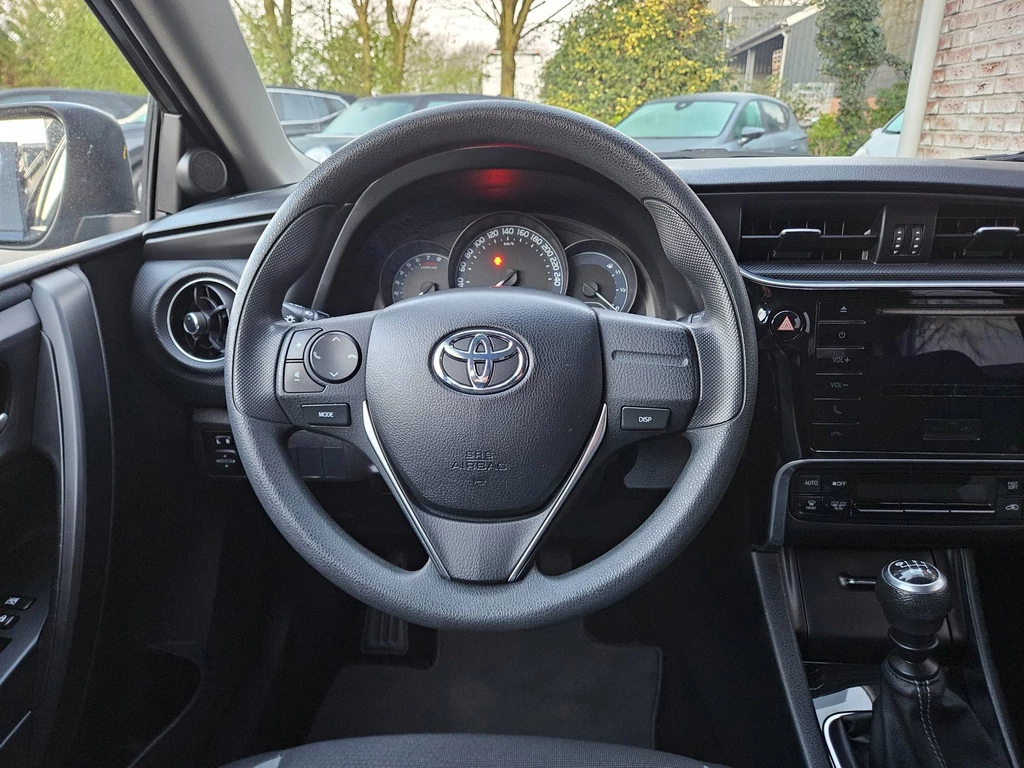 Toyota Auris – foto 12