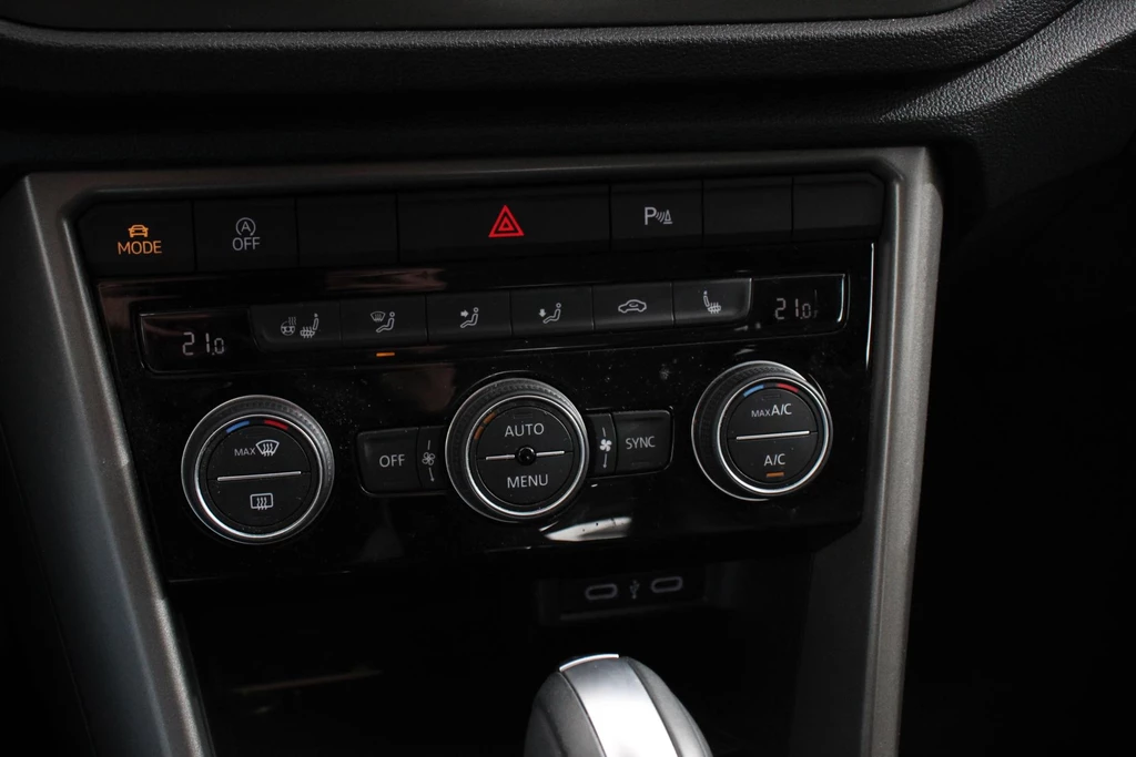Volkswagen T-Roc – foto 18
