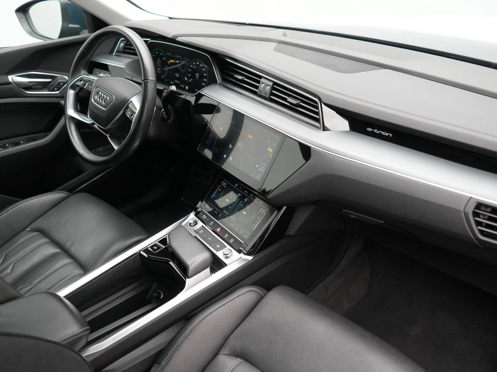 Audi Q8 e-tron – foto 14