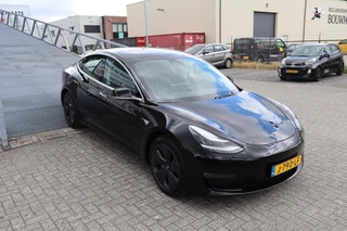 Tesla Model 3 – thumbnail 7