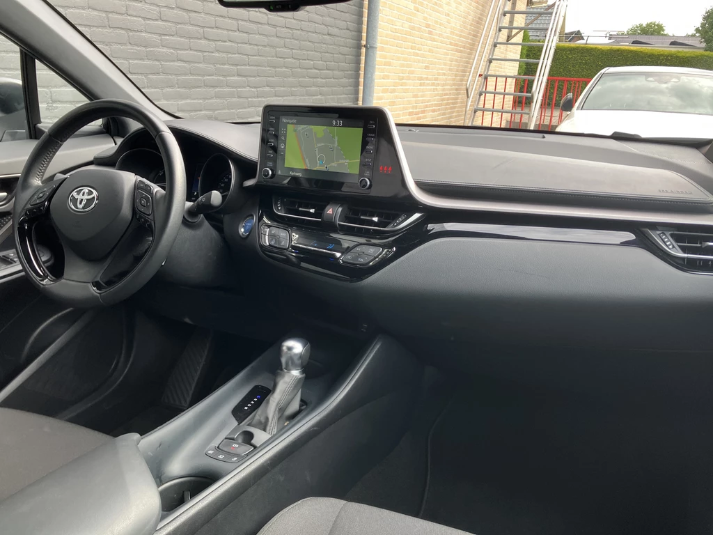 Toyota C-HR – foto 16