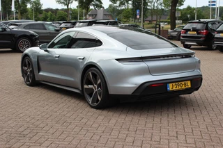 Porsche Taycan – thumbnail 3