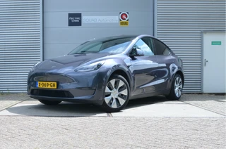 Tesla Model Y – thumbnail 1
