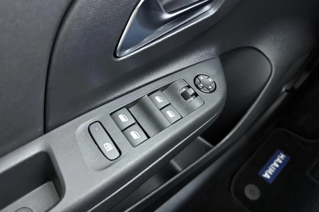 Opel Corsa-e – foto 18
