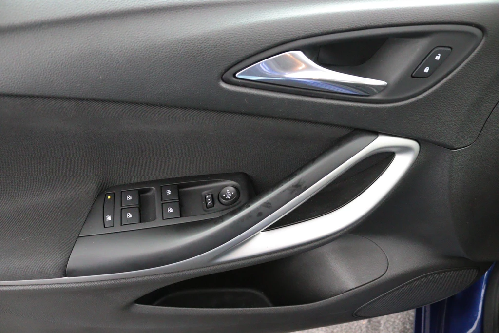 Opel Astra – foto 29