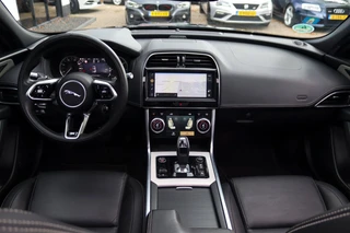 Jaguar XE – thumbnail 15