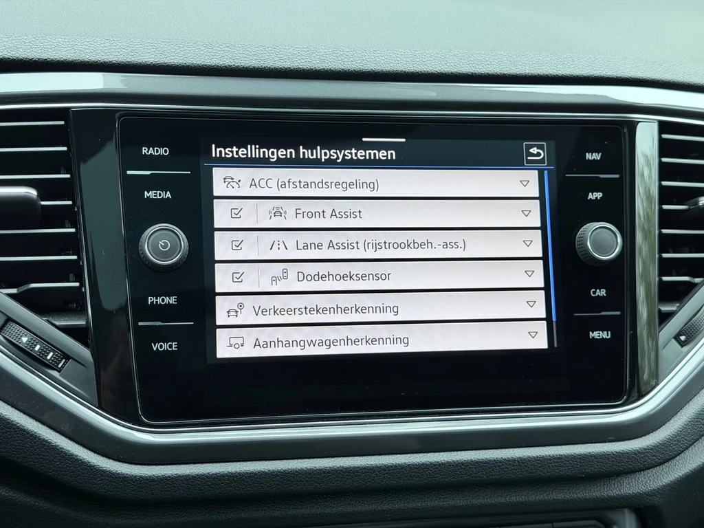 Volkswagen T-Roc – foto 21