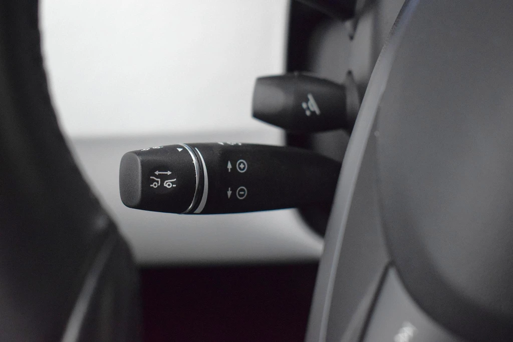 Tesla Model X – foto 28