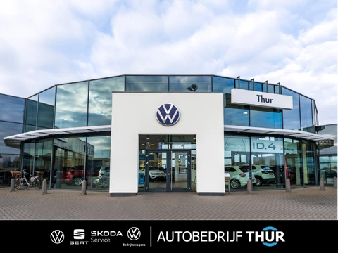 SEAT Ateca 1.4 EcoTSI Style Door ons onderhouden stoelverwarming wegklapbare trekhaak navigatie parkeersensoren cruise control multifunctioneel lederen stuurwiel inklapbare spiegels 17" LMV met 4 seizoenen banden