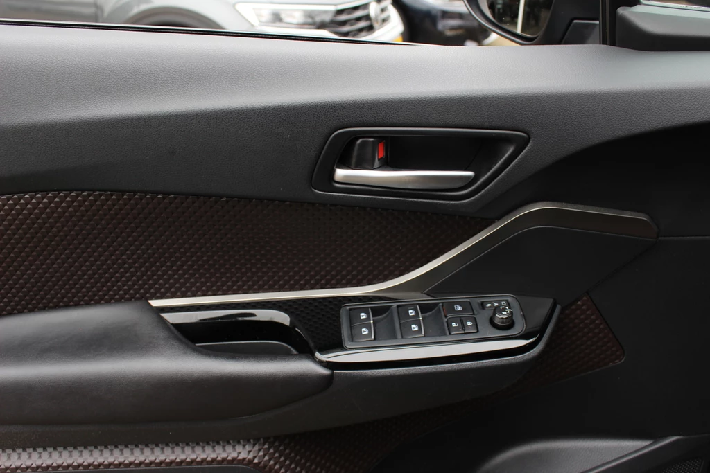 Toyota C-HR – foto 33