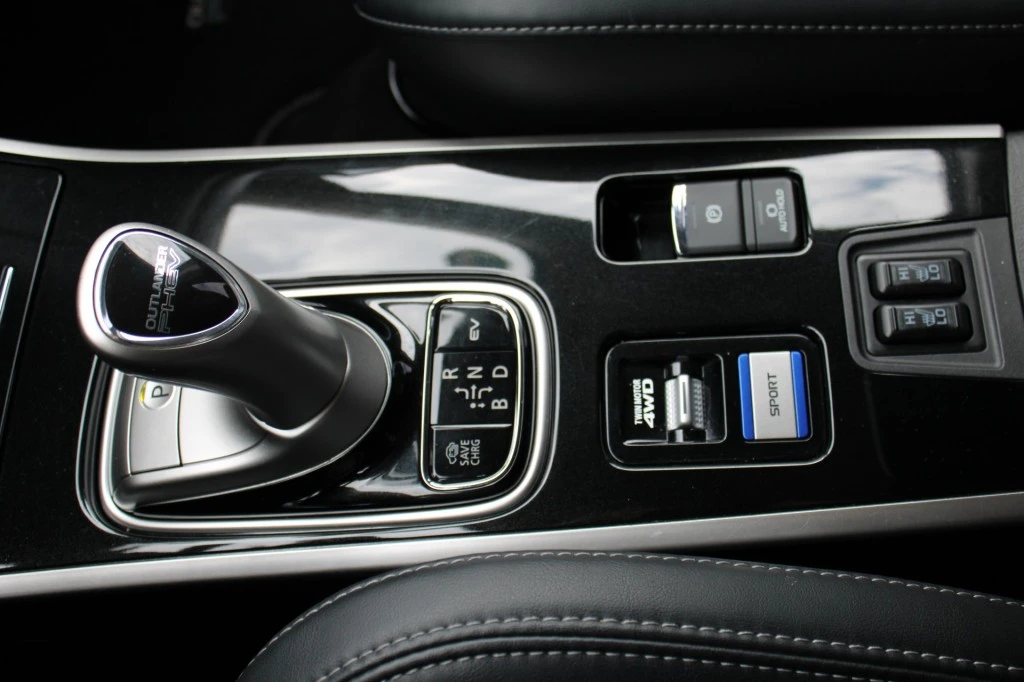 Mitsubishi Outlander – foto 14