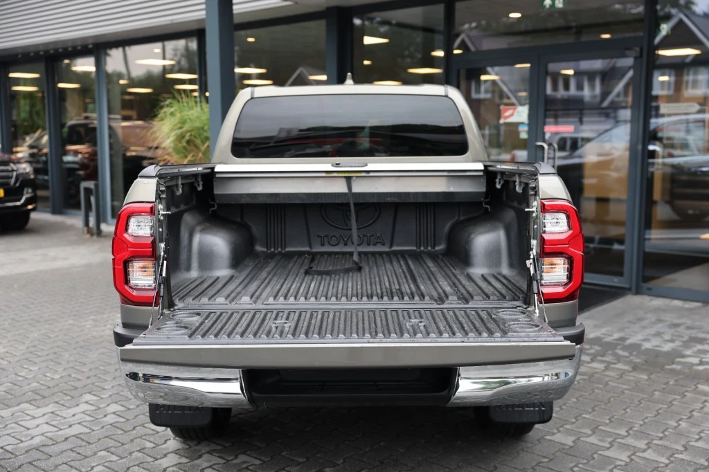 Toyota Hilux – foto 7