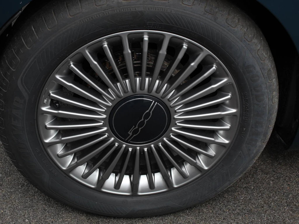 Fiat 500e – foto 11