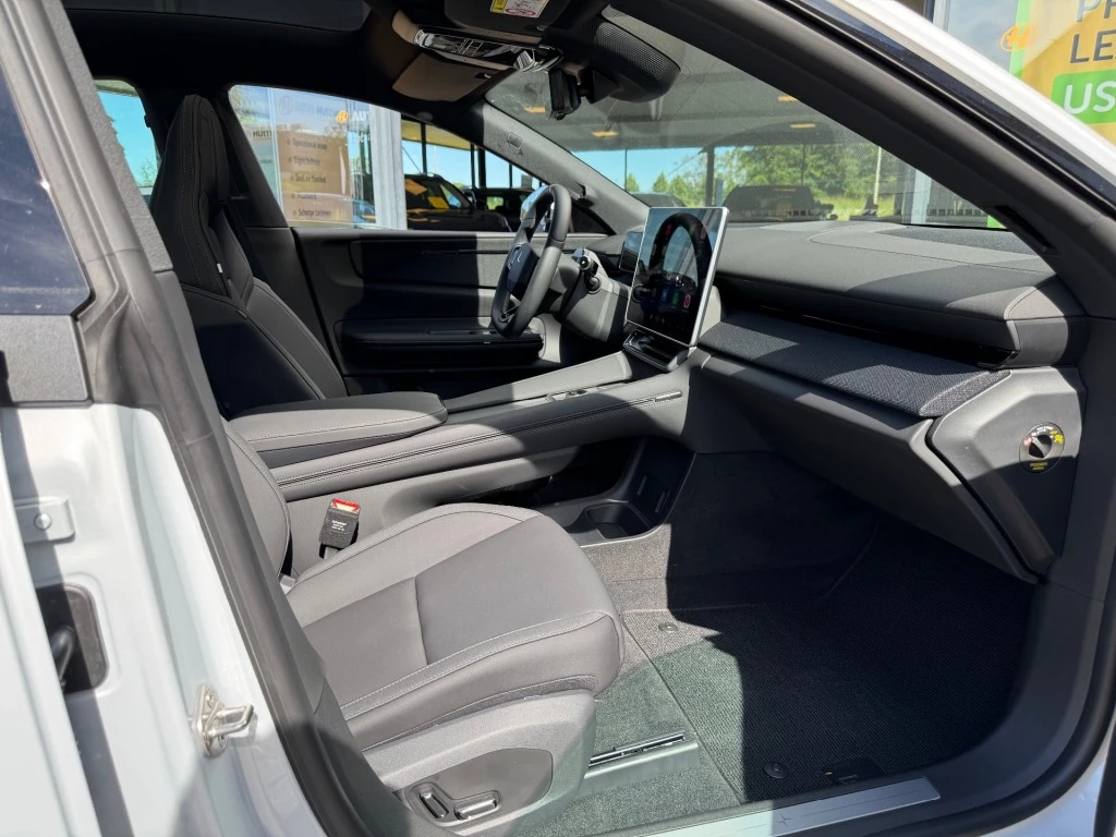 Polestar 4 – foto 32