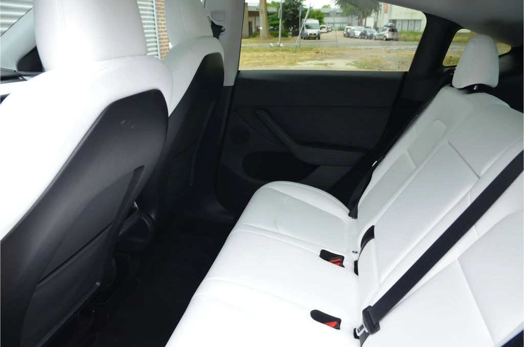 Tesla Model Y – foto 13