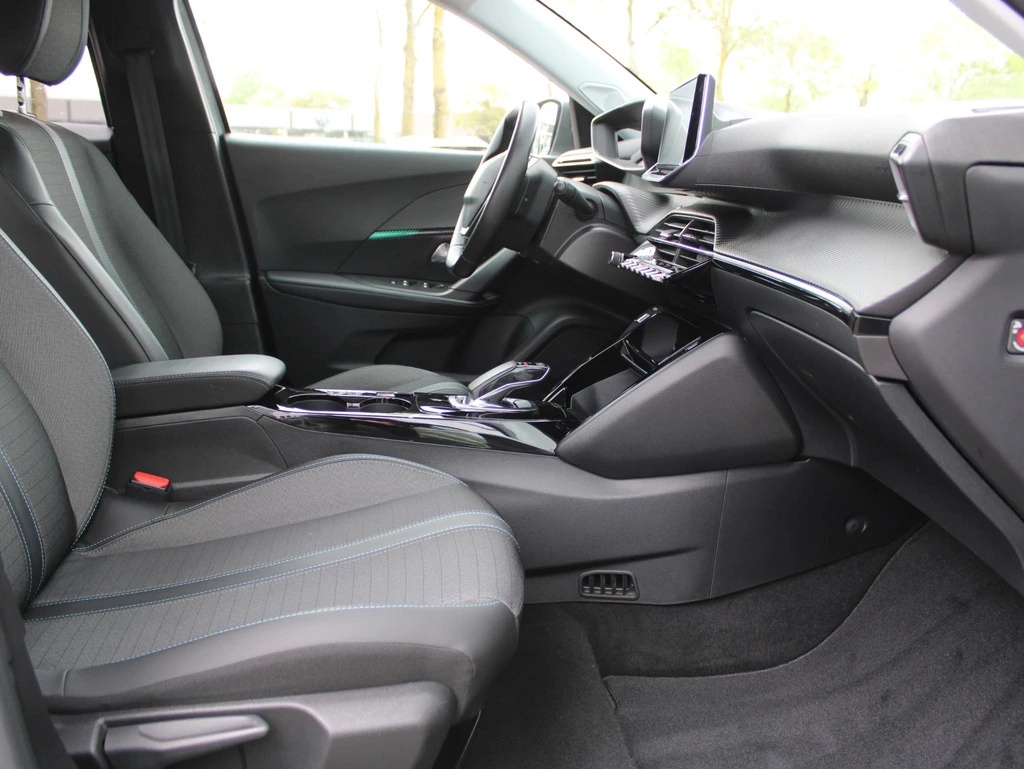 Peugeot e-2008 – foto 11