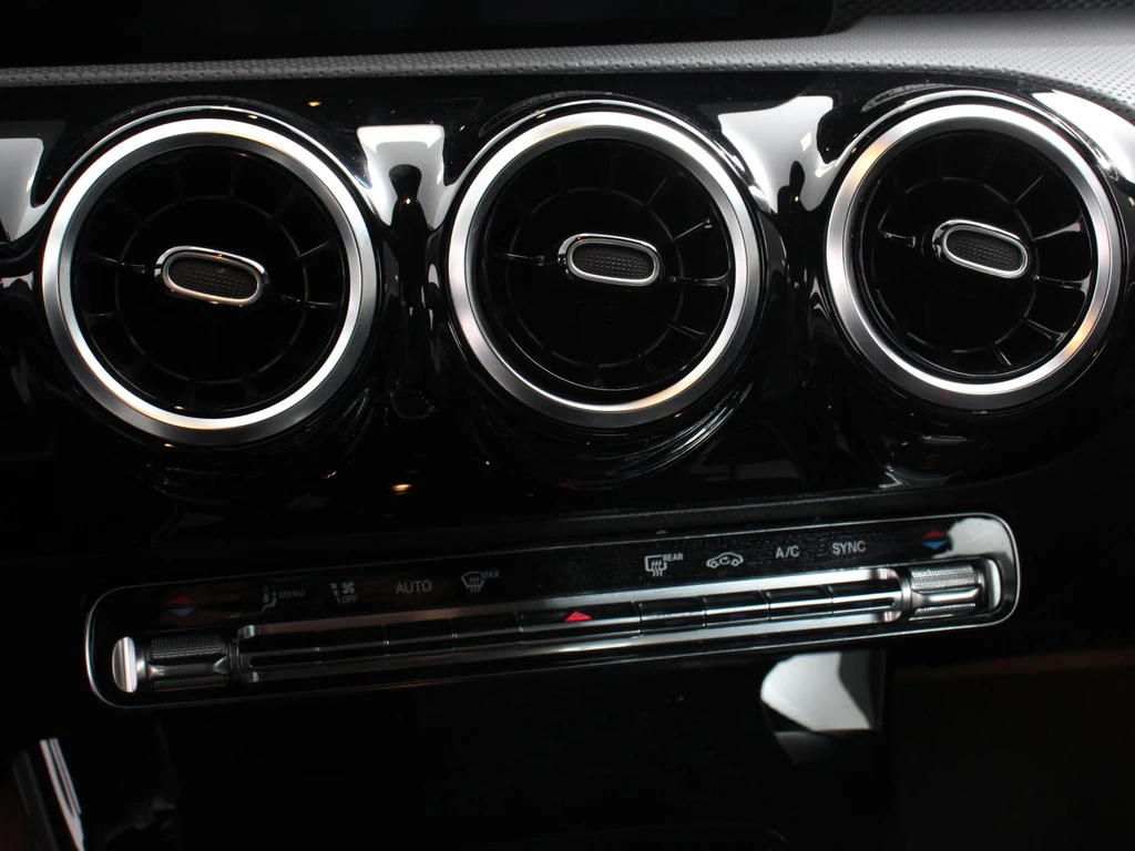 Mercedes-Benz CLA – foto 23