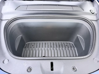 Tesla Model Y – thumbnail 30