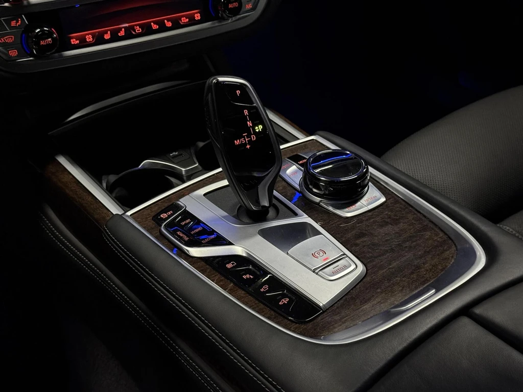 BMW 7 Serie – foto 30