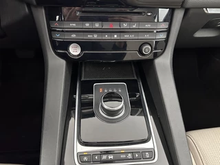 Jaguar F-PACE – thumbnail 21