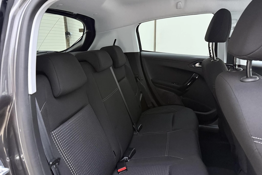 Peugeot 208 – foto 15