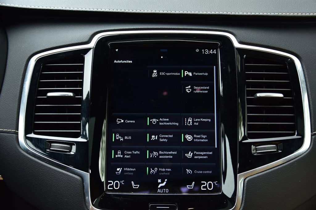 Volvo XC90 – foto 23