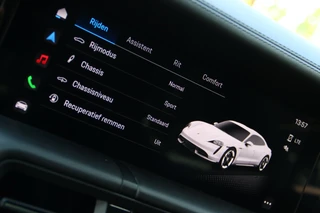 Porsche Taycan – thumbnail 17