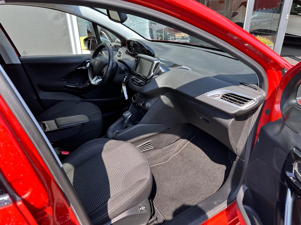 Peugeot 208 – foto 22