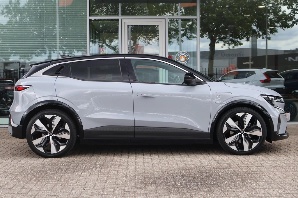 Renault Megane E-Tech – foto 6