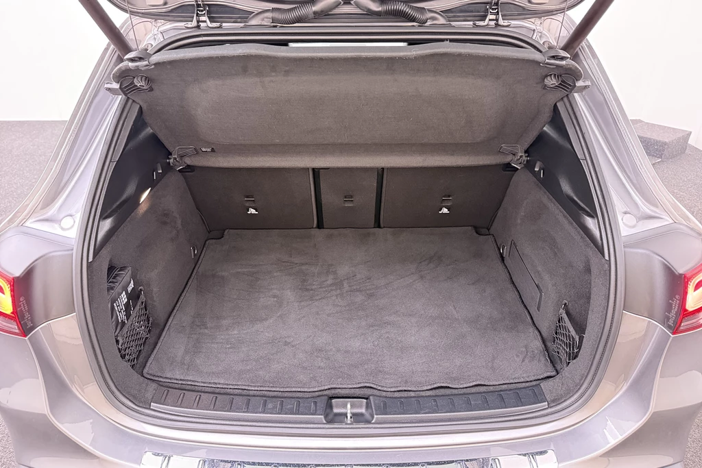 Mercedes-Benz EQA – foto 13
