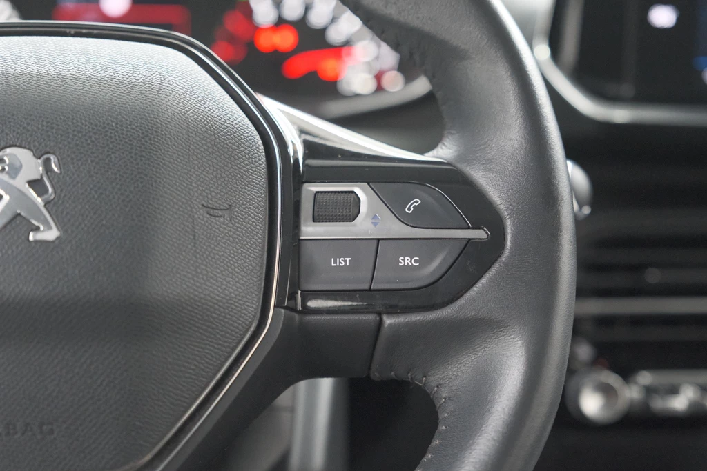 Peugeot 208 – foto 37