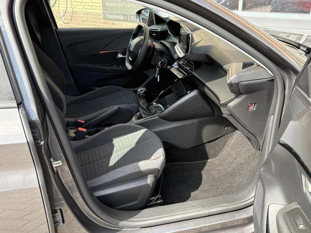 Peugeot 208 – foto 26