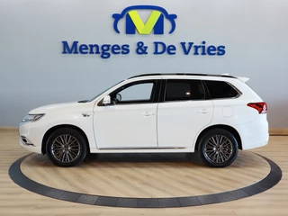 Mitsubishi Outlander – thumbnail 2