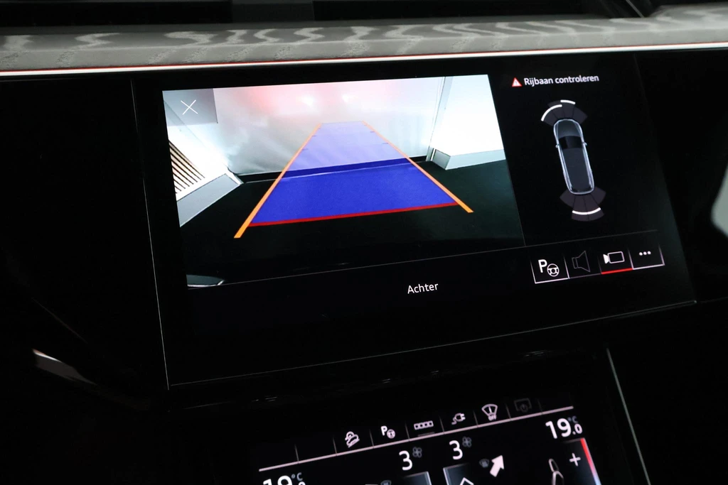 Audi Q8 e-tron – foto 9