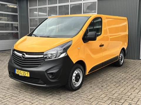 Opel Vivaro 1.6 CDTI L1H1 Airco Cruise control Trekhaak 200kg trekgewicht betimmering laadruimte Telefoonverbinding Schuifdeur 3-Persoons Euro 6 Bpm vrij voor particulier gebruik!!