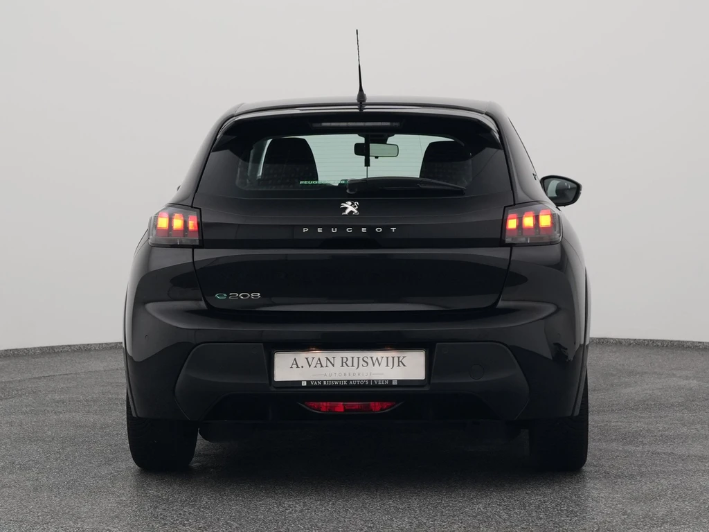 Peugeot e-208 – foto 8
