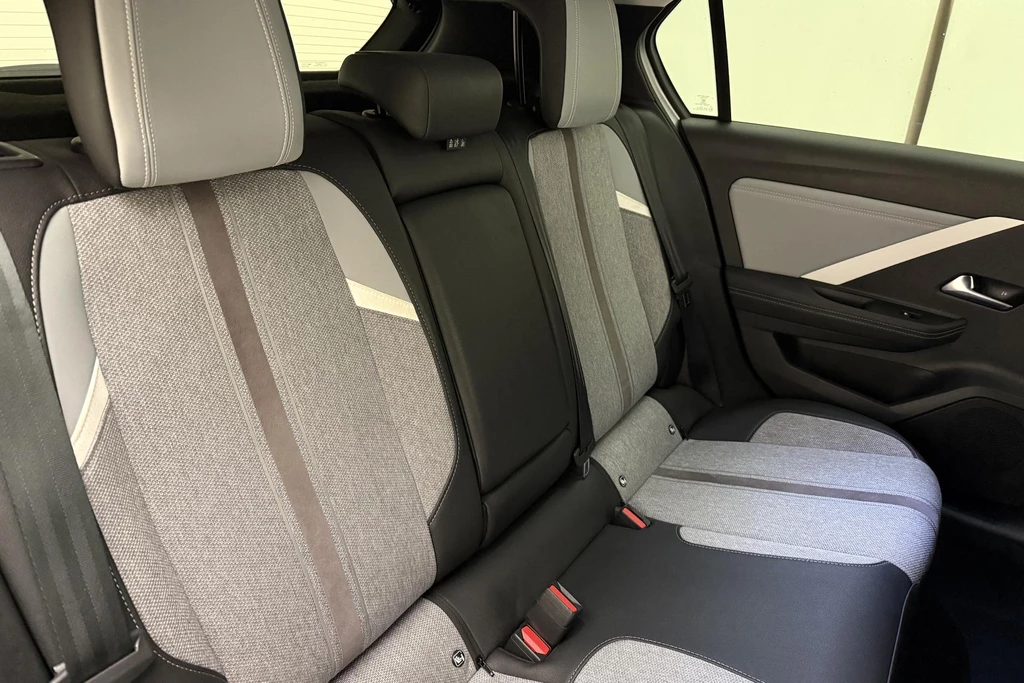 Opel Astra – foto 14